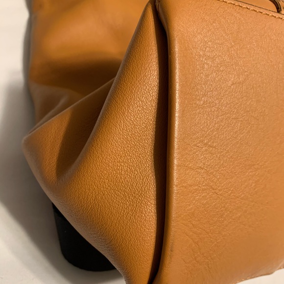 MCM backpack ( LG size ) - Picture 12 of 13